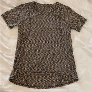 Lululemon Training Top (Grey Pattern)